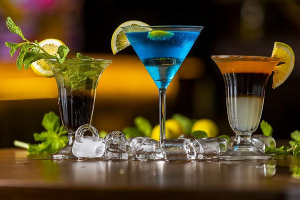 Fighting Antibiotic Resistance with Peptide Cocktails